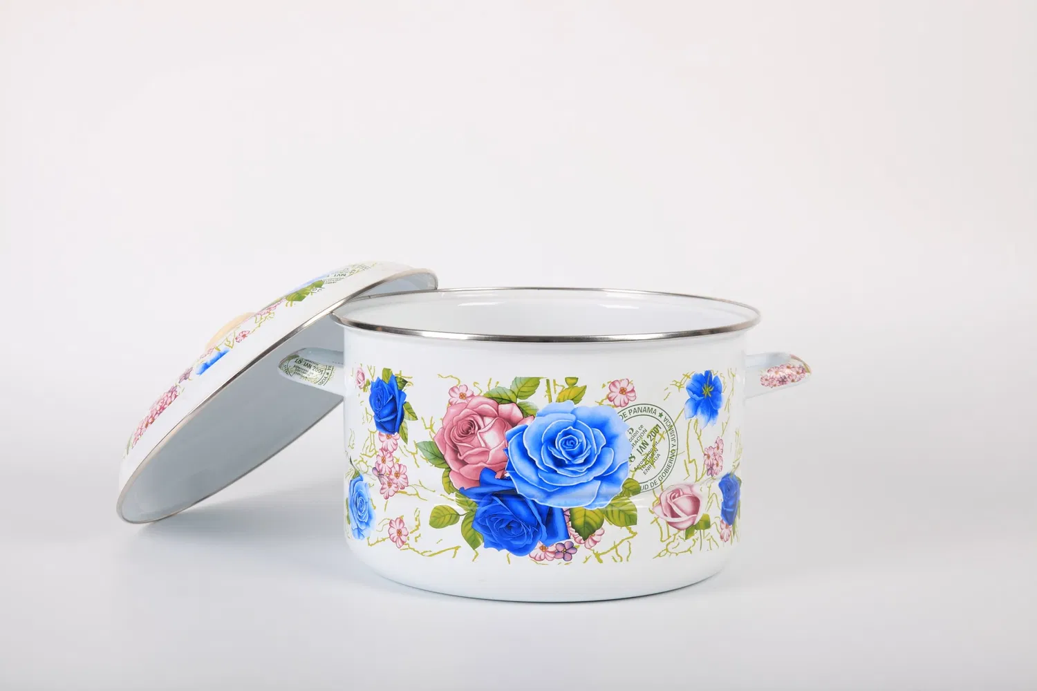 1.5L Casserole with Enamel Lid and Handle 0.5mm Carbon Steel